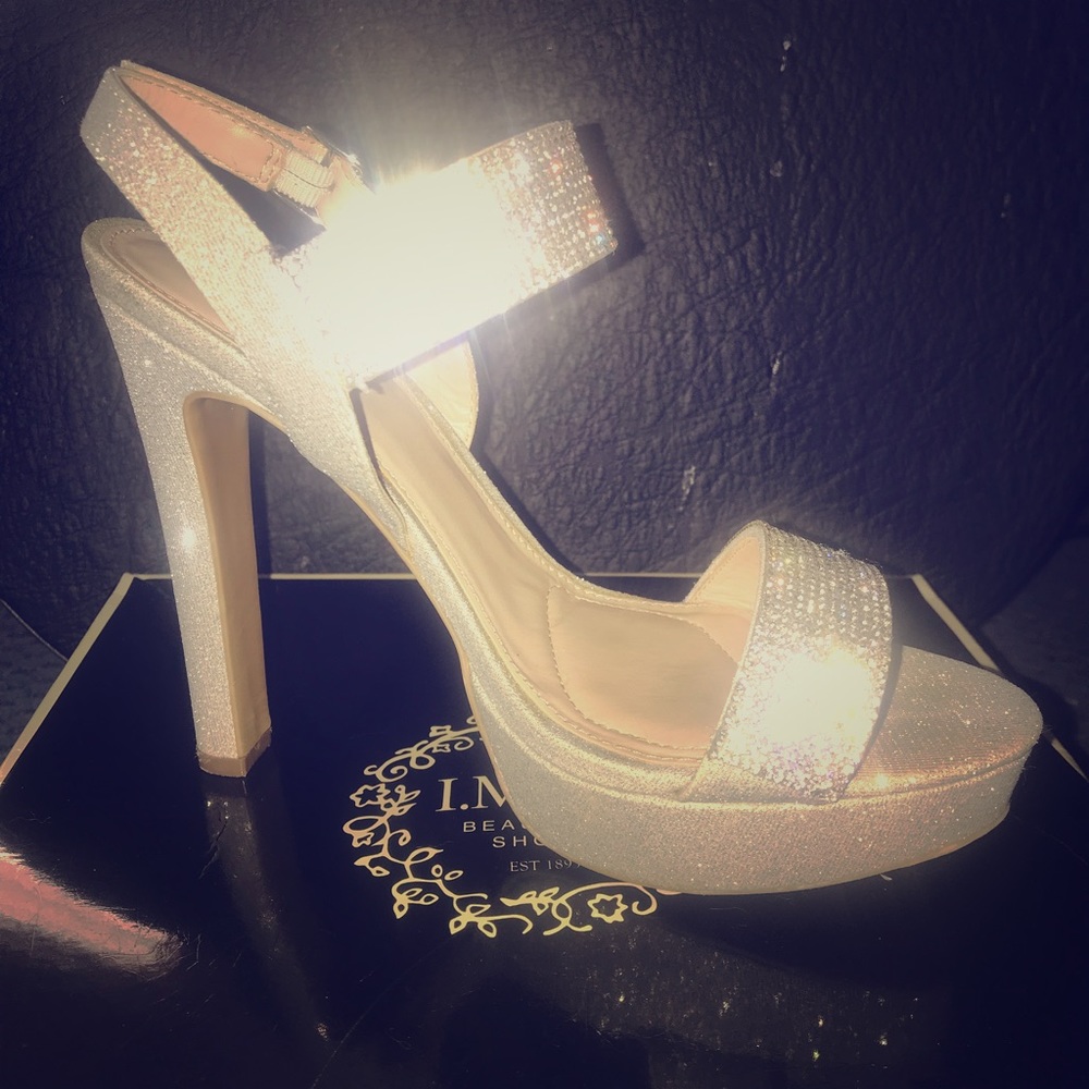 Size 6 high heels